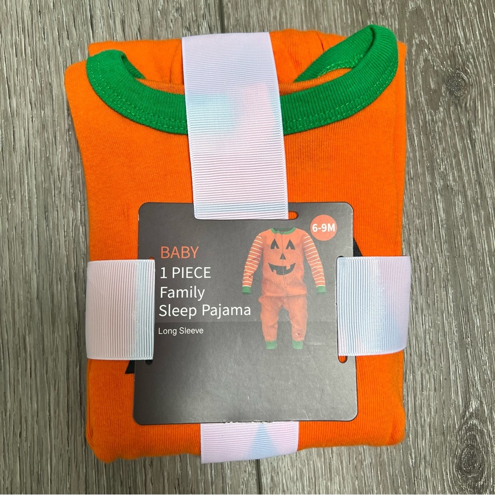 HALLOWEEN ZIP UP FOOTLESS SLEEPER PUMPKIN 6-9MO NWT